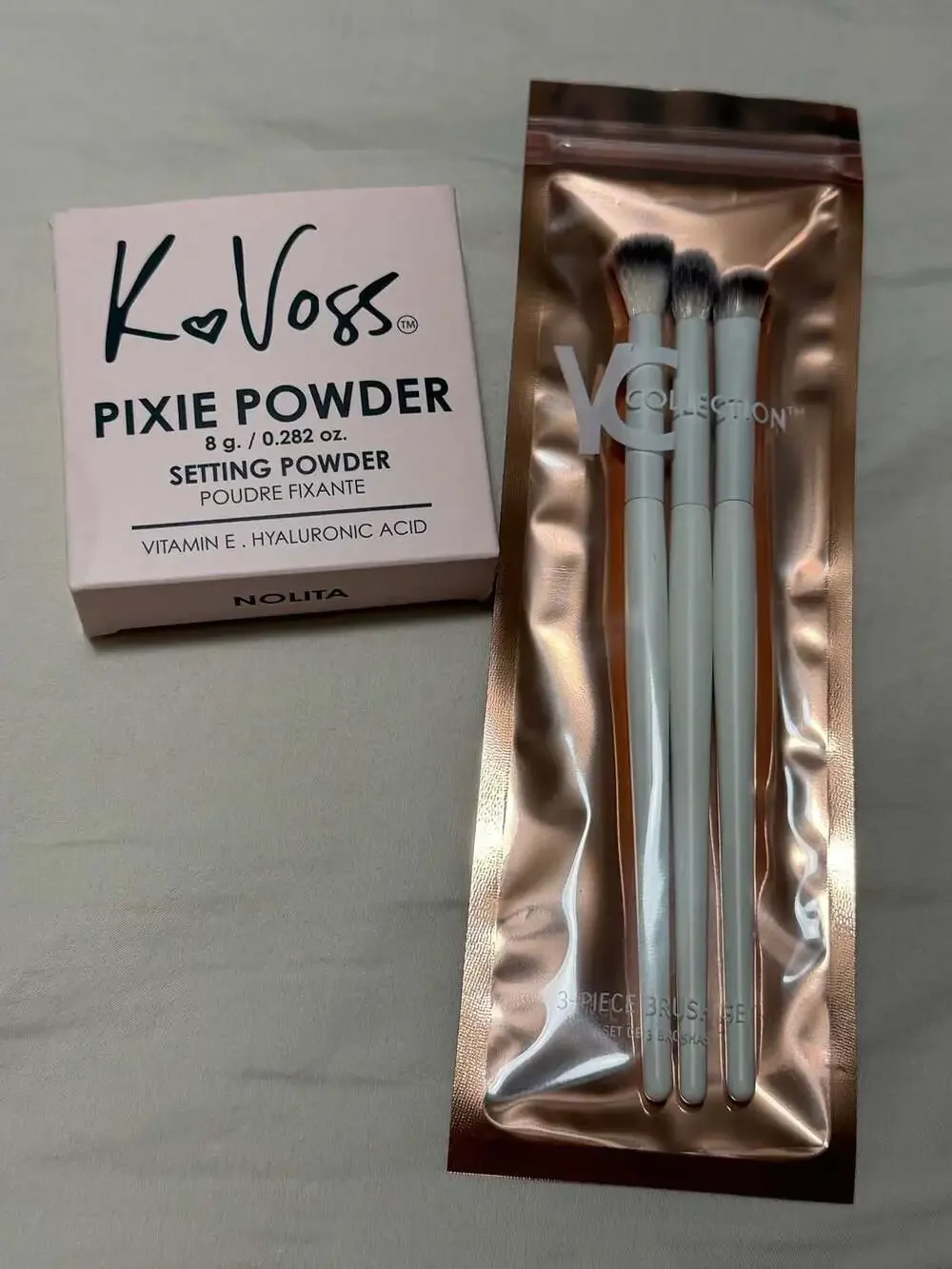 K.Voss Pixie Powder Setting Powder and YC Collection 3-Piece Brush Set Bundle